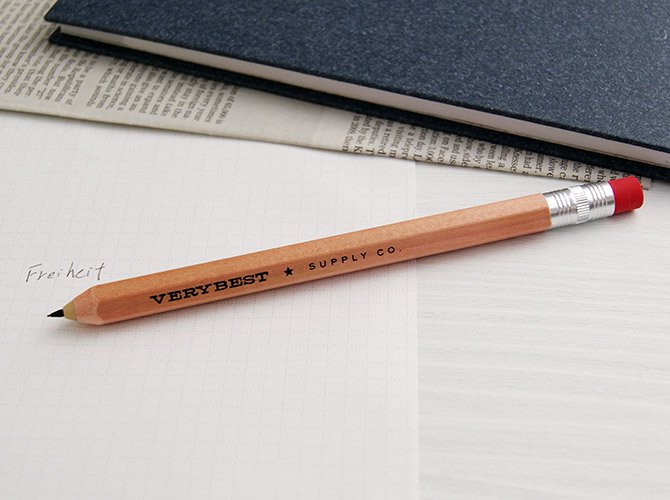 鉛筆みたいなシャープペン | Freiheit Blog