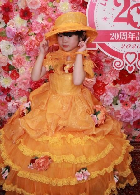 キッズドレス貸出 ヘッドドレスとバラの花が可愛いプリンセスドレス サイズ １００ いがらしゆみこ美術館公式オンラインショップ 話題のプリンセス ピンクカレーやいがらしゆみこの少女漫画グッズ専門店