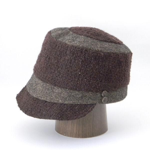 だんだんになったデザインのカジュアルなキャスケット。スポーティな