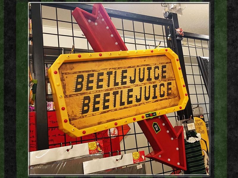 ビートルジュースBEETLEJUICE ライトアップ・グレイブヤード
