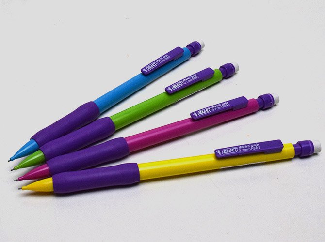 BiC ビック シャープペン 0.7mm [ マティックグリップ スパイシー ...