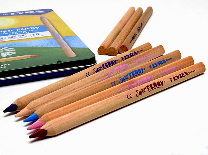 海外最新 リラ Lyra 18色セット 色鉛筆 18色 文房具・事務用品