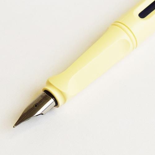 LAMY ラミー サファリ [2022年 数量限定] クリーム 万年筆 L20CR