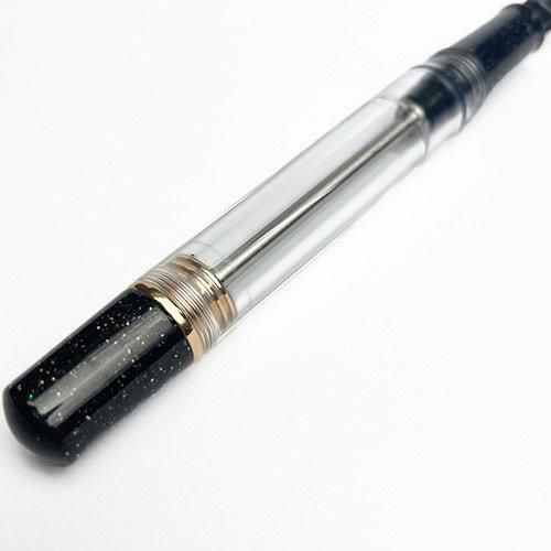 ナーワル（ナーヴァル）ブレストキャンサーアウェアネス限定万年筆Nahvalur ナーワル（ナーヴァル）ブレストキャンサーアウェアネス限定