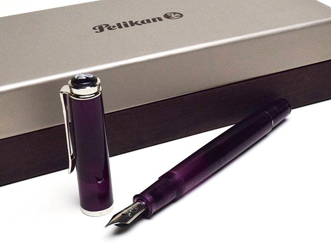 アイボリー×レッド Pelikan ペリカン 万年筆 クラシック M205