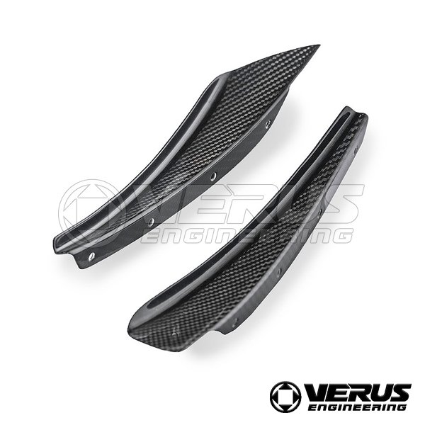 VERUS ENGINEERING(ヴェルスエンジニアリング)：A0129A：VW GOLF R(MK7)：カーボンダイブプレーンキット（カナード）