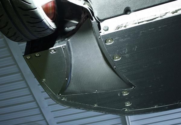 VERUS ENGINEERING：A0153A：ポルシェ・ケイマン（981/GT4）：フロント