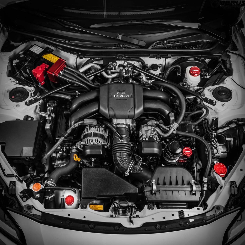 VERUS ENGINEERING(ヴェルスエンジニアリング)：A0435A：トヨタGR86・スバルBRZエンジンルームキャップセット（全3色/2 タイプ）