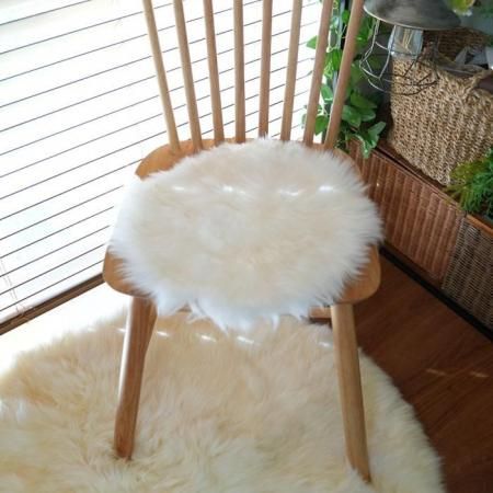 チベットラム フルスキン毛皮 1匹サイズ約60×95cm 2色染め