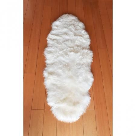 <img class='new_mark_img1' src='https://img.shop-pro.jp/img/new/icons40.gif' style='border:none;display:inline;margin:0px;padding:0px;width:auto;' />ムートン長毛フリース アイボリー 2匹タイプ 約170x60cm