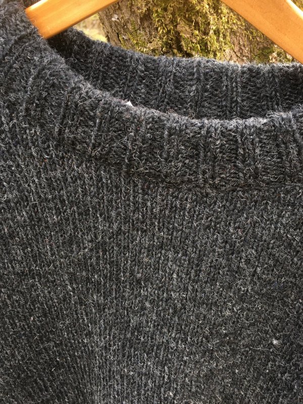 男女兼用＊ウール１００％のシンプルなざっくり着れるセーター