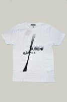 <img class='new_mark_img1' src='https://img.shop-pro.jp/img/new/icons20.gif' style='border:none;display:inline;margin:0px;padding:0px;width:auto;' />BLACK SCORE  Print T-shirt (Saint Laurent Slash/White/Size L)