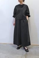 <img class='new_mark_img1' src='https://img.shop-pro.jp/img/new/icons8.gif' style='border:none;display:inline;margin:0px;padding:0px;width:auto;' />TENNE HANDCRAFTED MODERN  Volume Sleeve Pullover (Black)