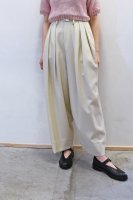 <img class='new_mark_img1' src='https://img.shop-pro.jp/img/new/icons8.gif' style='border:none;display:inline;margin:0px;padding:0px;width:auto;' />TENNE HANDCRAFTED MODERN  3Tuck Wide Pants (Pale Green)