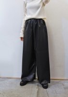 <img class='new_mark_img1' src='https://img.shop-pro.jp/img/new/icons20.gif' style='border:none;display:inline;margin:0px;padding:0px;width:auto;' /> COGTHEBIGSMOKE  Vegan Leather Wide Trouser (Black)