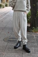 <img class='new_mark_img1' src='https://img.shop-pro.jp/img/new/icons8.gif' style='border:none;display:inline;margin:0px;padding:0px;width:auto;' />TENNE HANDCRAFTED MODERN  Velour Ribbon  Pant (White)