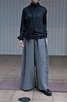 <img class='new_mark_img1' src='https://img.shop-pro.jp/img/new/icons8.gif' style='border:none;display:inline;margin:0px;padding:0px;width:auto;' />AEHRR Stole Collar Cuff Sleeve Tee (Deep Black)