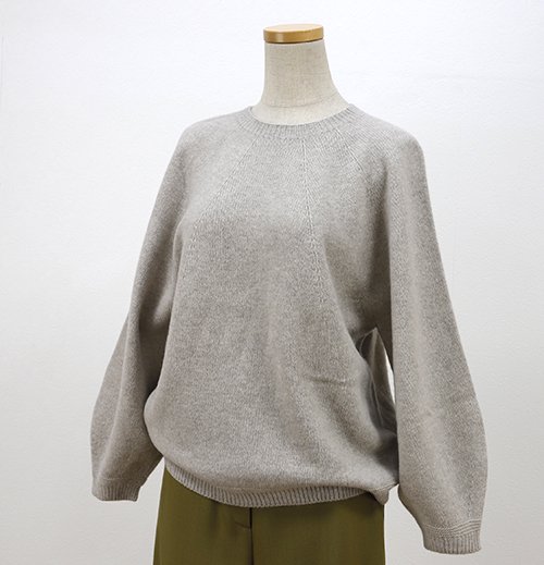 10-1624031 AECA BLANC　カシミヤ混紡のふっくら袖セーター　3カラー