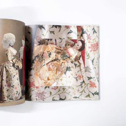 ロココと新古典の衣装展・図録　華麗な革命1715-1815 図録 | 華麗な革命 | ロココと新古典の衣裳展 | 1715-1815