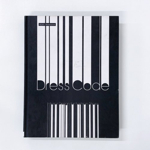 νDress Code Interior Design for Fashion Shops