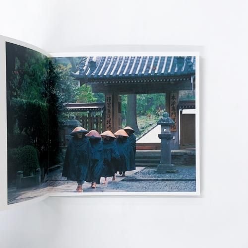 建長寺 法堂天井画「雲龍図」 小泉淳作画伯 筆 - ノースブック