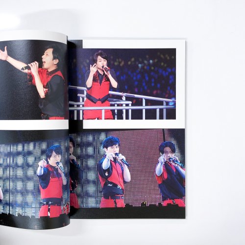 ARASHI at 5 DOMES 2009-2019 嵐5大ドームツアー集大成ライブ写真集 ファンクラブ限定 10冊セット - ノースブックセンター