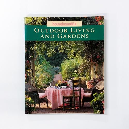 ν housebeautiful OUTDOOR LIVING AND GARDENS