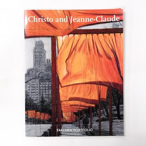 νChristo and Jeanne-Claude