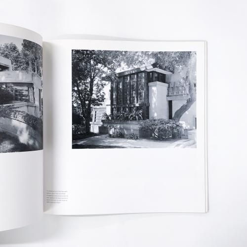 洋書 Architecture in Detail Frank Lloyd Wright フランク