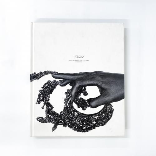 νNailedTHE HISTORYOFNAILCULTUREANDDZINE