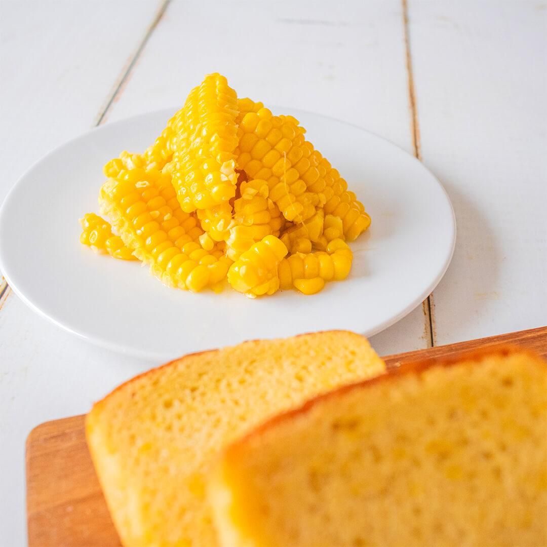 北海道産旬のとうもろこしの甘さをぎゅっと閉じ込めたお菓子のふじい野菜パウンドケーキ とうきび