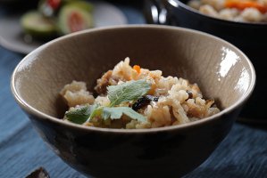 【K-152】鴨めしセット（炊き込みご飯の素）3合のお米にスープ、お肉、野菜を入れて炊くだけの簡単調理！