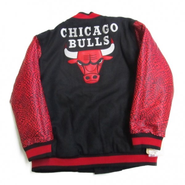 BD38)JH Design Chicago Bullsリバーシブルジャケット/黒赤/NBA