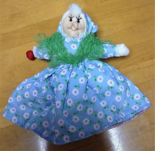 新品】白雪姫 ぬいぐるみ 7人の小人 ぬいぐるみ 大きなりんご