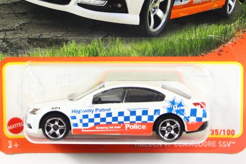 Matchbox 2023 #035 Holden VF Commodore SSV ホワイト Police [New for 2023] -  【F.C.TOYS】ホットウィールやナスカーなど、輸入3インチミニカー専門の通販ショップ