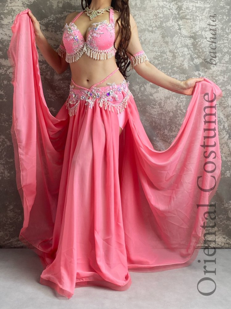 お値引きして頂けませんか一点もの　美品　ベリーダンス　衣装　ピンク　トルコ　グゼルコスチューム