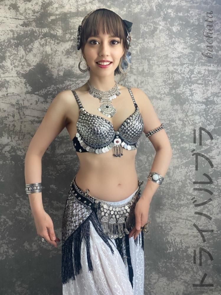ベリーダンストライバル　ブラ img64241576.jpg