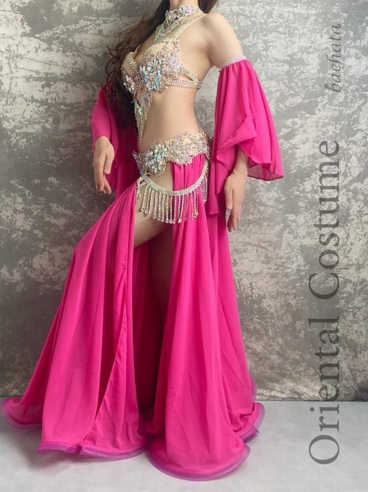 ベリーダンス衣装 オリエンタル衣装 ブラスカート 薄ピンク オーダーメイド オリエンタルオーダー衣装 ブラ＆スカート繋ぎデザイン