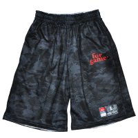 <img class='new_mark_img1' src='https://img.shop-pro.jp/img/new/icons47.gif' style='border:none;display:inline;margin:0px;padding:0px;width:auto;' />forgame Camo Reversible Mesh SHORTS