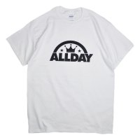 <img class='new_mark_img1' src='https://img.shop-pro.jp/img/new/icons47.gif' style='border:none;display:inline;margin:0px;padding:0px;width:auto;' />ALLDAY 2018 SUMMER TEE (ホワイト)