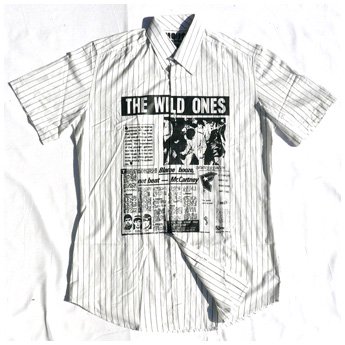 <img class='new_mark_img1' src='https://img.shop-pro.jp/img/new/icons24.gif' style='border:none;display:inline;margin:0px;padding:0px;width:auto;' />FAMOUS STARS & STRAPS - WILD ONES WHITE S/SLV SHIRT