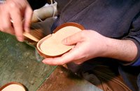 手縫い馬蹄型小銭入れ 製作工程３