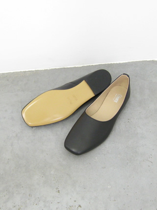 La TENACE グリッター　オペラシューズ　38 130_velnice_black01.jpg
