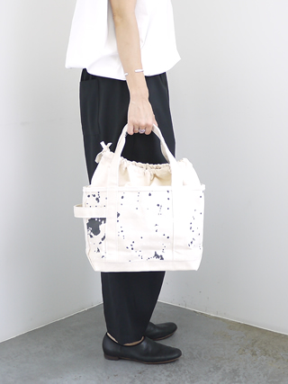 TEMBEA/ PAPER TOTE HIMAA LOGO WHITE(WHITE): ファッション