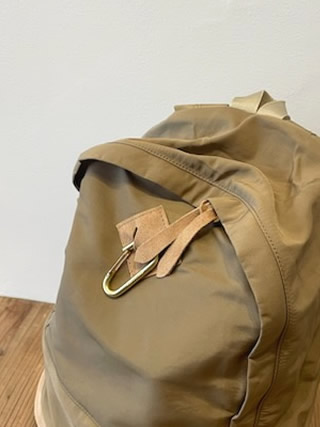 MASTER&Co.(マスターアンドコー) カラビナ付きバックパック MASTER&Co.(マスターアンドコー) カラビナ付きバックパック