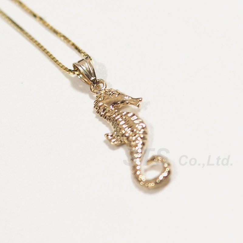 Supreme - Seahorse Gold Pendant - UG.SHAFT