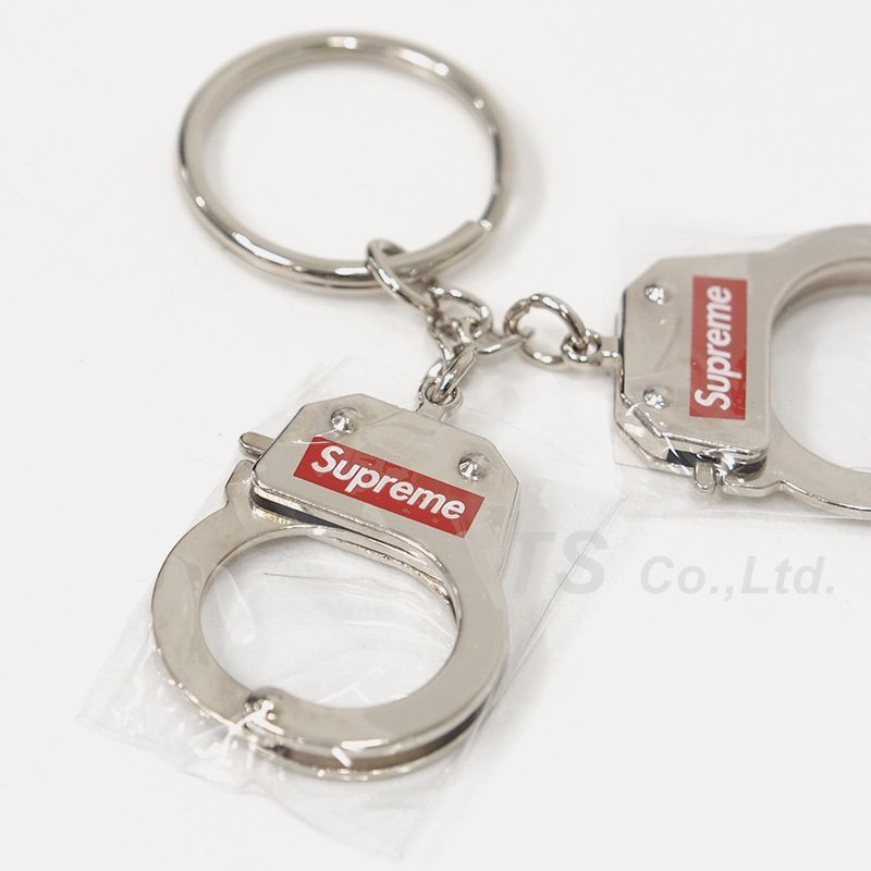 Supreme - Handcuffs Keychain - UG.SHAFT