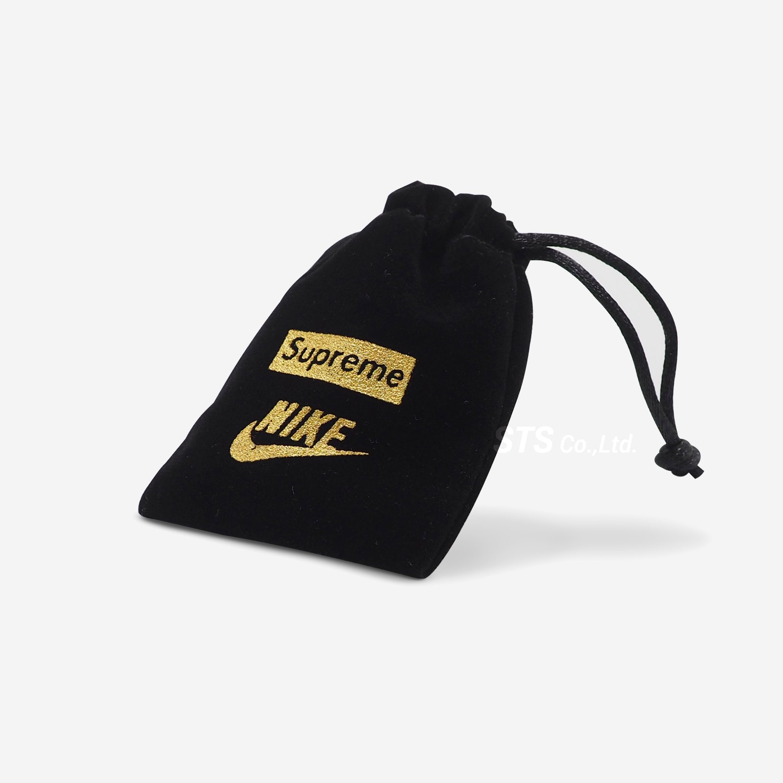 Nike hotsell supreme earring