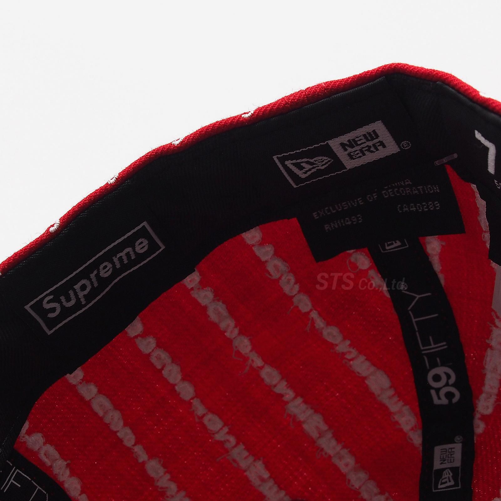 Supreme - Text Stripe New Era - UG.SHAFT