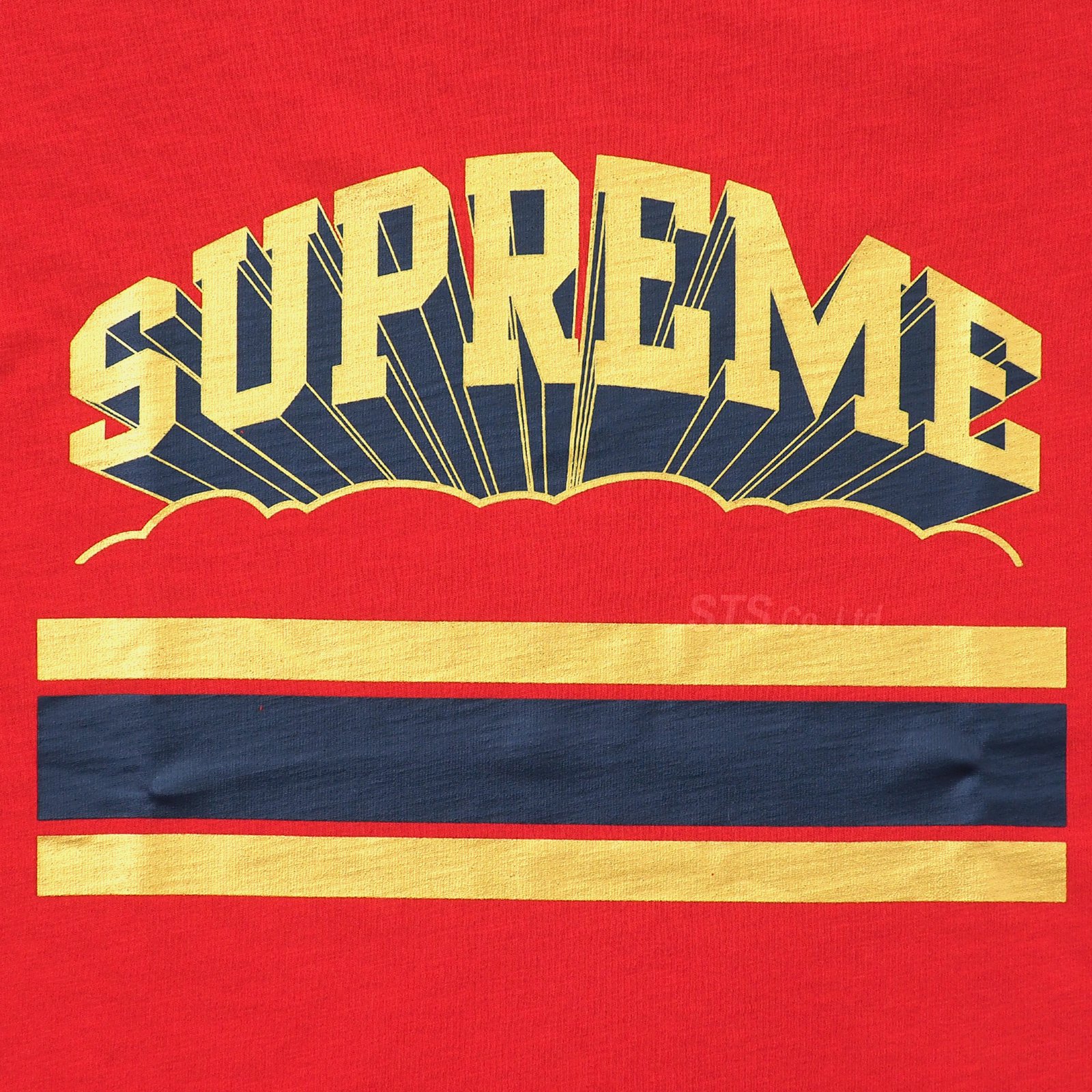 Cloud arc tee outlet supreme